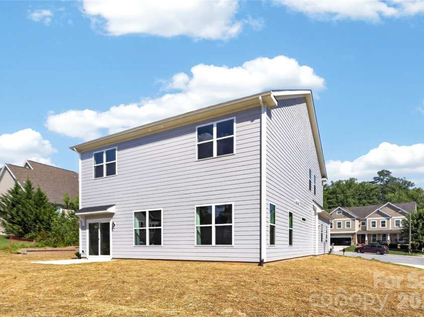 3875 12th Street Court, Hickory, NC 26801.  MLS# CAR4385833, YatesRealty ID 34163. 