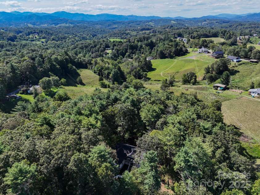 117 Forest Fern Lane, Alexander, NC 28701.  MLS# CAR4286016, YatesRealty ID 34164. 