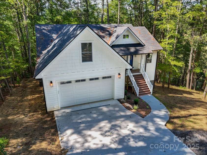 117 Forest Fern Lane, Alexander, NC 28701.  MLS# CAR4286016, YatesRealty ID 34164. 