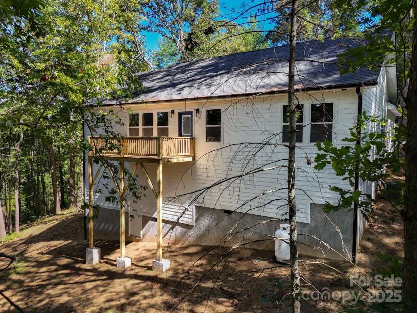117 Forest Fern Lane, Alexander, NC 28701.  MLS# CAR4286016, YatesRealty ID 34164. 
