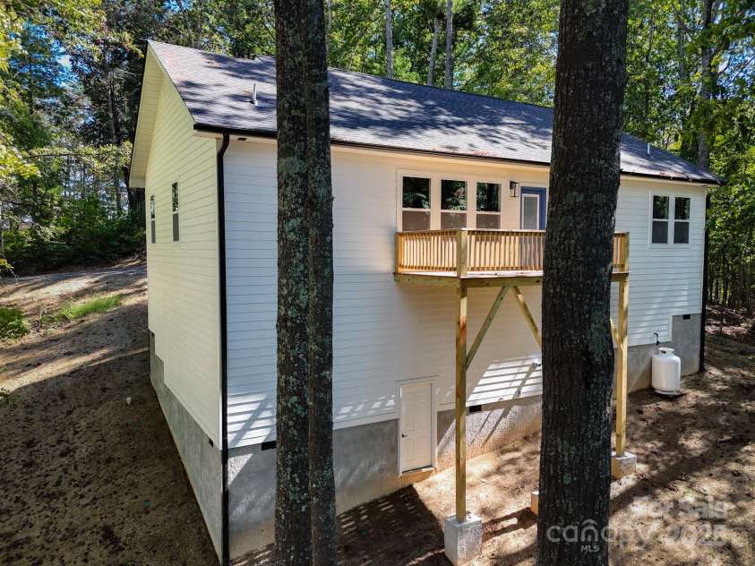 117 Forest Fern Lane, Alexander, NC 28701.  MLS# CAR4286016, YatesRealty ID 34164. 