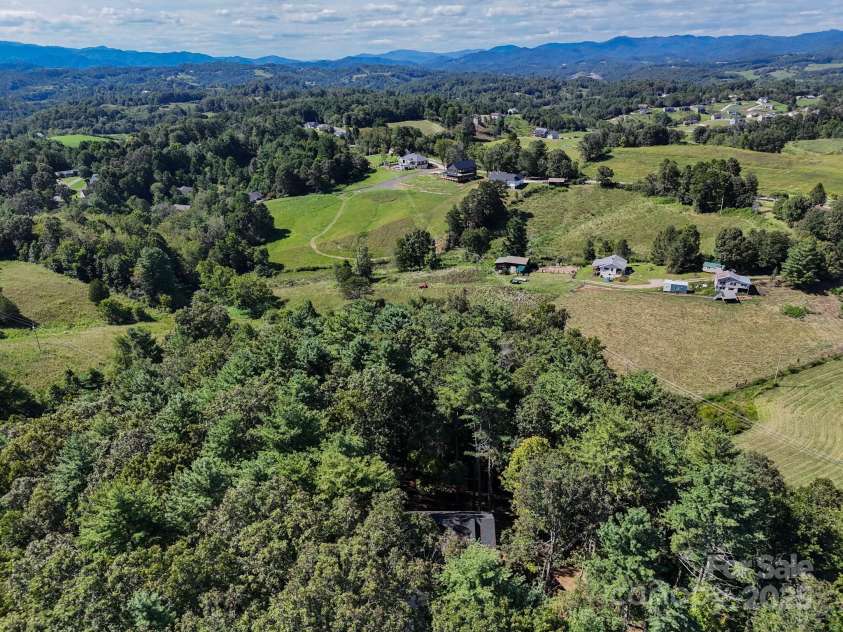 117 Forest Fern Lane, Alexander, NC 28701.  MLS# CAR4286016, YatesRealty ID 34164. 