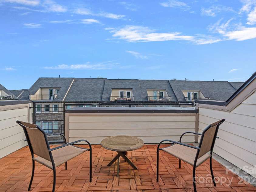 1910 Seegars Place, Charlotte, NC 28204.  MLS# CAR4292964, YatesRealty ID 34165. 
