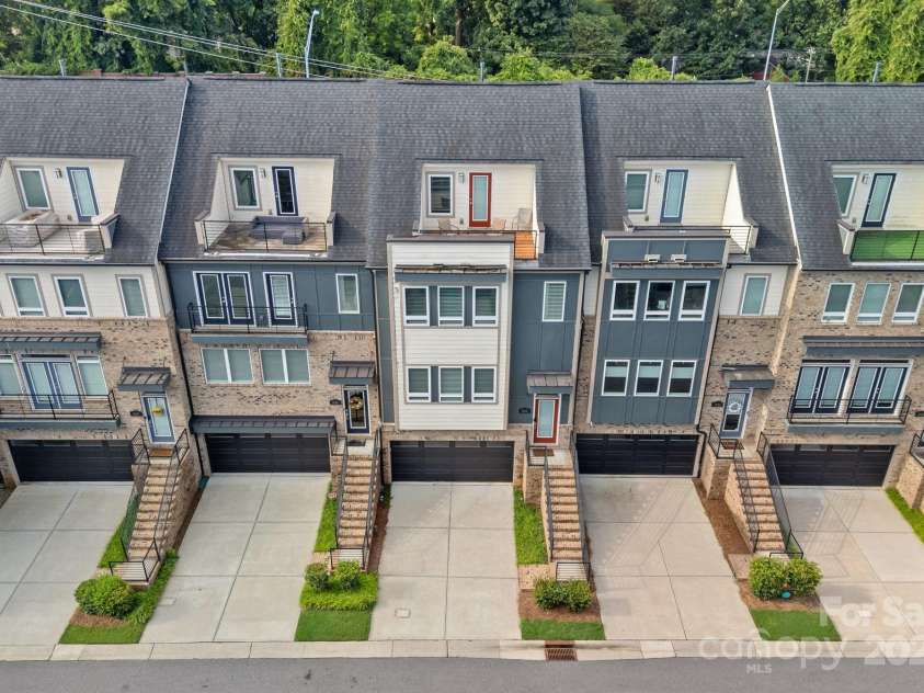 1910 Seegars Place, Charlotte, NC 28204.  MLS# CAR4292964, YatesRealty ID 34165. 