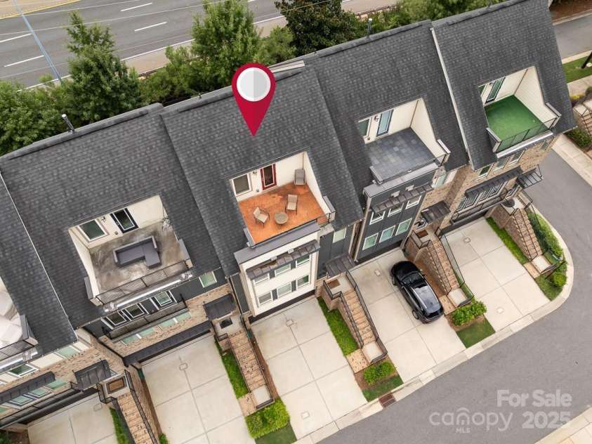 1910 Seegars Place, Charlotte, NC 28204.  MLS# CAR4292964, YatesRealty ID 34165. 