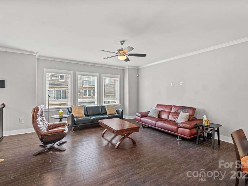 1910 Seegars Place, Charlotte, NC 28204.  MLS# CAR4292964, YatesRealty ID 34165. 