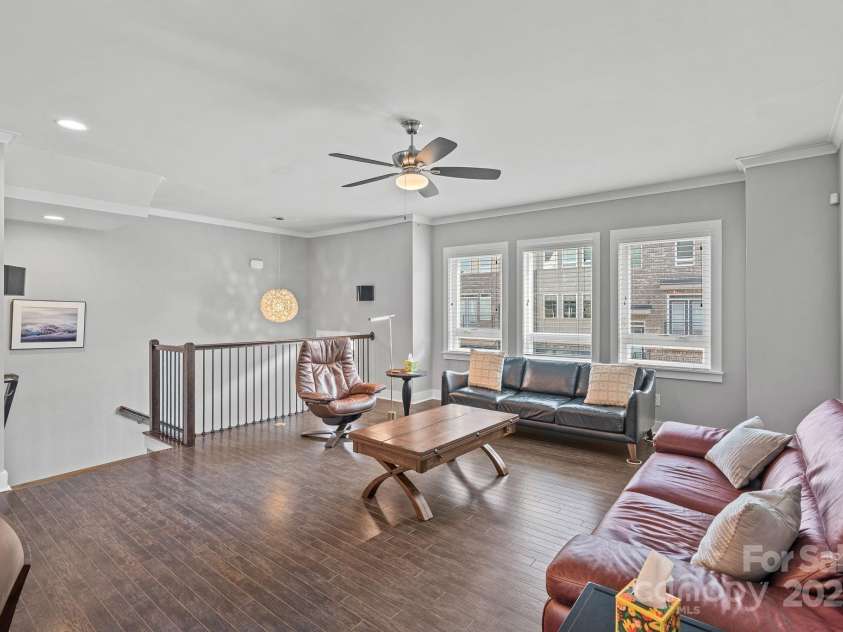 1910 Seegars Place, Charlotte, NC 28204.  MLS# CAR4292964, YatesRealty ID 34165. 