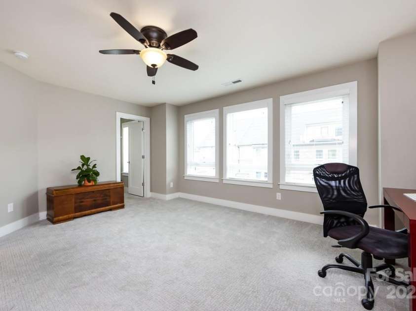 1910 Seegars Place, Charlotte, NC 28204.  MLS# CAR4292964, YatesRealty ID 34165. 