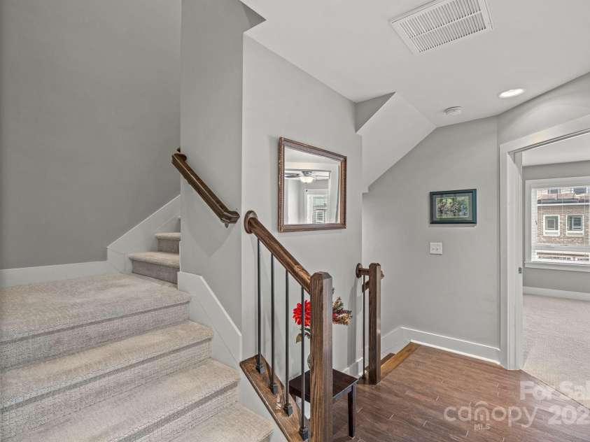 1910 Seegars Place, Charlotte, NC 28204.  MLS# CAR4292964, YatesRealty ID 34165. 