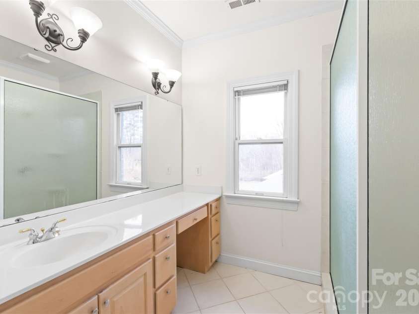 9529 Greyson Ridge Drive, Charlotte, NC 28277.  MLS# CAR4349423, YatesRealty ID 34165. 