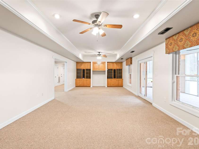 9529 Greyson Ridge Drive, Charlotte, NC 28277.  MLS# CAR4349423, YatesRealty ID 34165. 