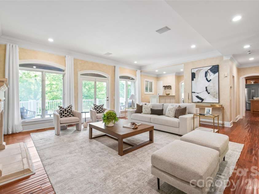 9529 Greyson Ridge Drive, Charlotte, NC 28277.  MLS# CAR4349423, YatesRealty ID 34165. 