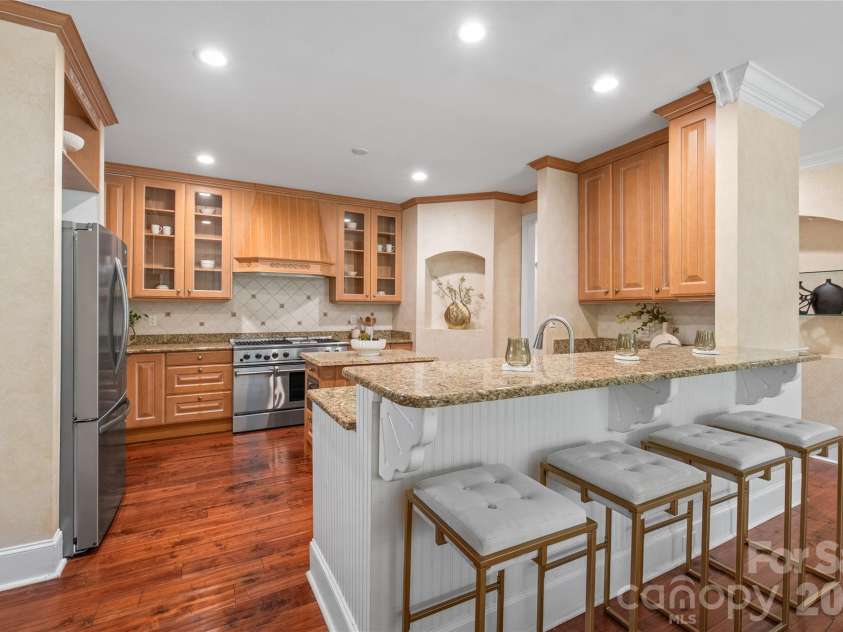 9529 Greyson Ridge Drive, Charlotte, NC 28277.  MLS# CAR4349423, YatesRealty ID 34165. 