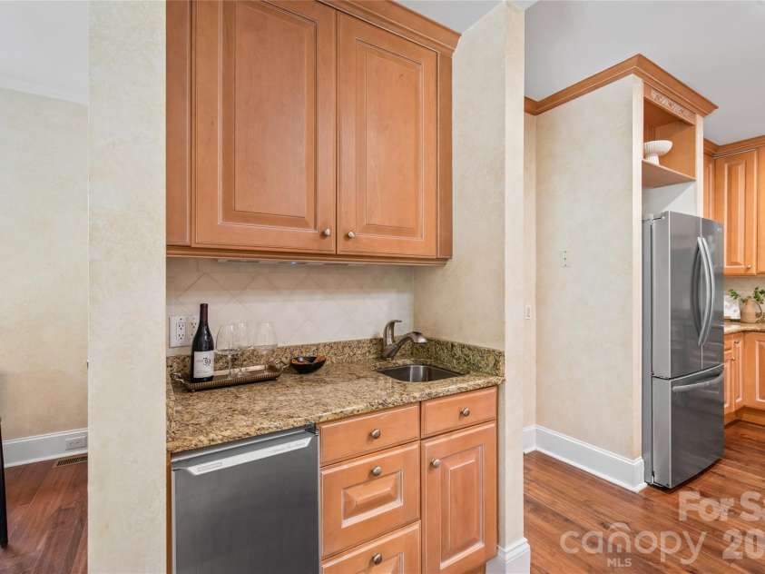 9529 Greyson Ridge Drive, Charlotte, NC 28277.  MLS# CAR4349423, YatesRealty ID 34165. 