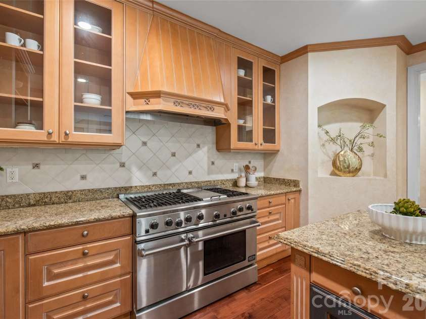 9529 Greyson Ridge Drive, Charlotte, NC 28277.  MLS# CAR4349423, YatesRealty ID 34165. 