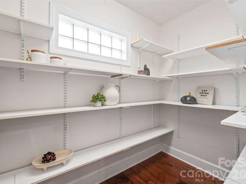 9529 Greyson Ridge Drive, Charlotte, NC 28277.  MLS# CAR4349423, YatesRealty ID 34165. 