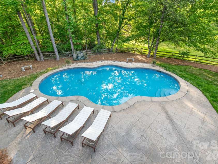 9529 Greyson Ridge Drive, Charlotte, NC 28277.  MLS# CAR4349423, YatesRealty ID 34165. 