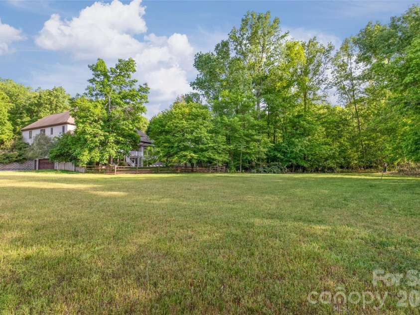 9529 Greyson Ridge Drive, Charlotte, NC 28277.  MLS# CAR4349423, YatesRealty ID 34165. 