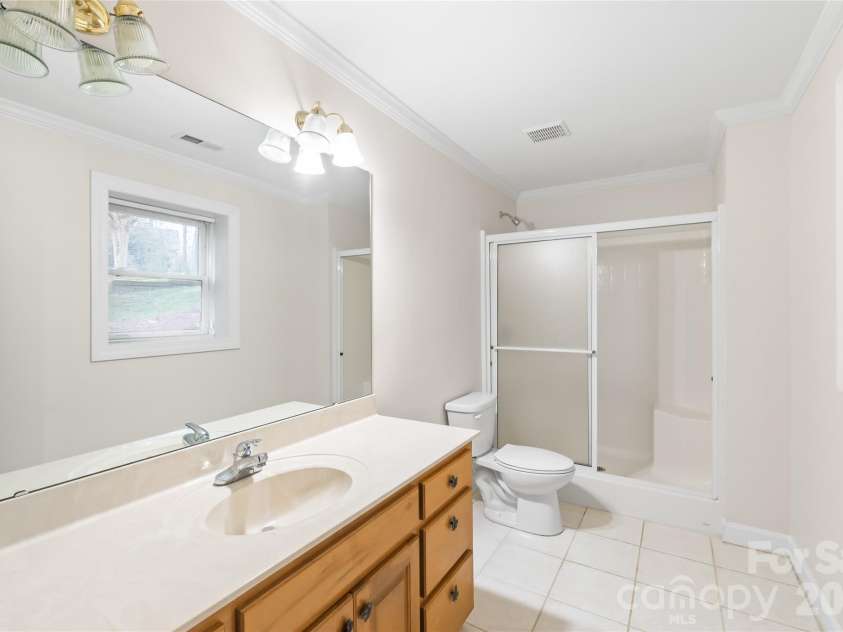 9529 Greyson Ridge Drive, Charlotte, NC 28277.  MLS# CAR4349423, YatesRealty ID 34165. 