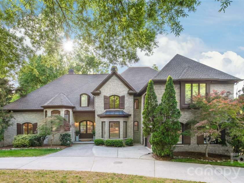 9529 Greyson Ridge Drive, Charlotte, NC 28277.  MLS# CAR4349423, YatesRealty ID 34165. 
