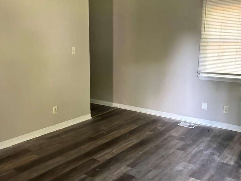 2313 Longleaf Drive, Charlotte, NC 28210.  MLS# CAR4293413, YatesRealty ID 34166. 