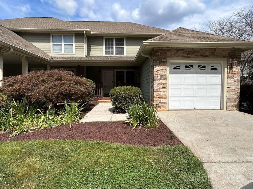 30 Douglas Fir Avenue, Arden, NC 28704.  MLS# CAR4293103, YatesRealty ID 34167. 