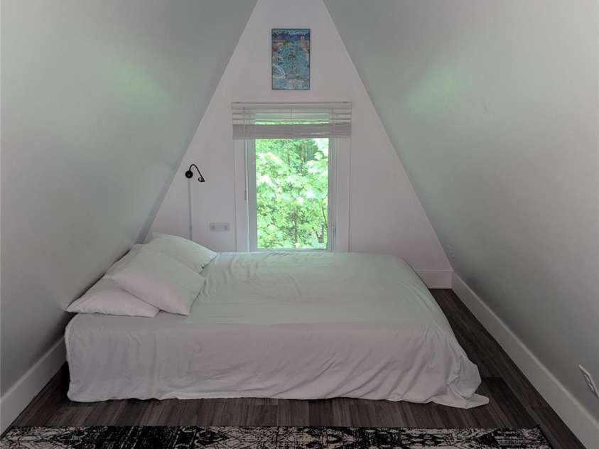 87 Hershel Lane, Swannanoa, NC 28778.  MLS# CAR4384884, YatesRealty ID 34167. 