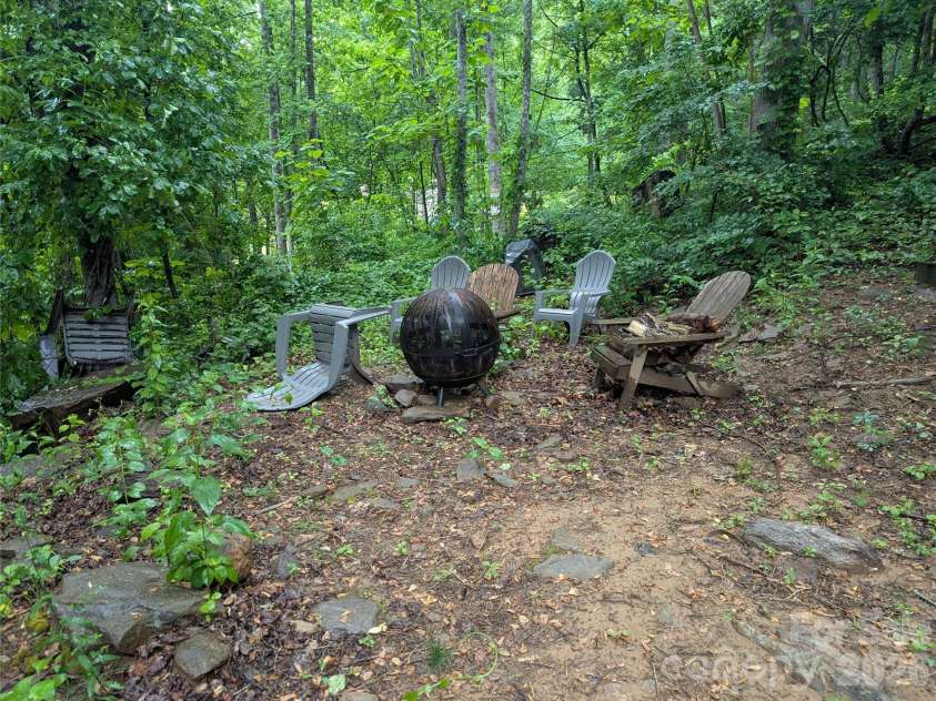 87 Hershel Lane, Swannanoa, NC 28778.  MLS# CAR4384884, YatesRealty ID 34167. 