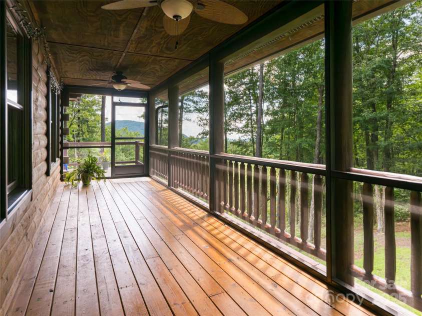 340 West View Road, Brevard, NC 28712.  MLS# CAR4294062, YatesRealty ID 34168. 