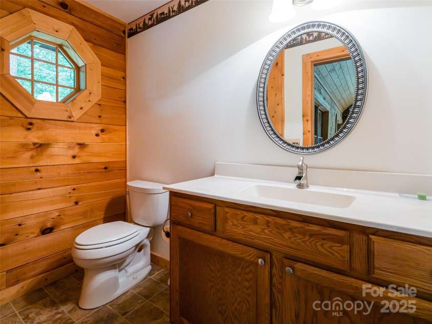 340 West View Road, Brevard, NC 28712.  MLS# CAR4294062, YatesRealty ID 34168. 
