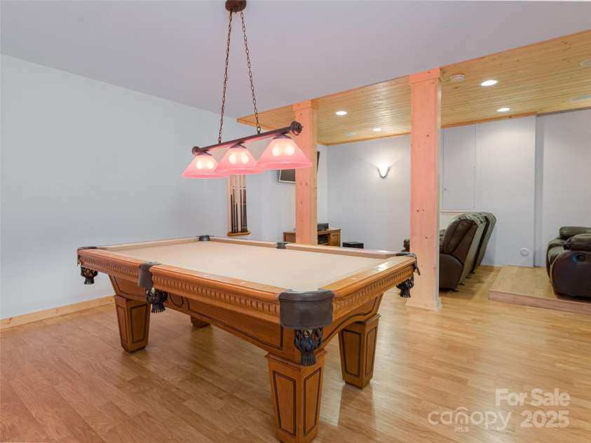 340 West View Road, Brevard, NC 28712.  MLS# CAR4294062, YatesRealty ID 34168. 