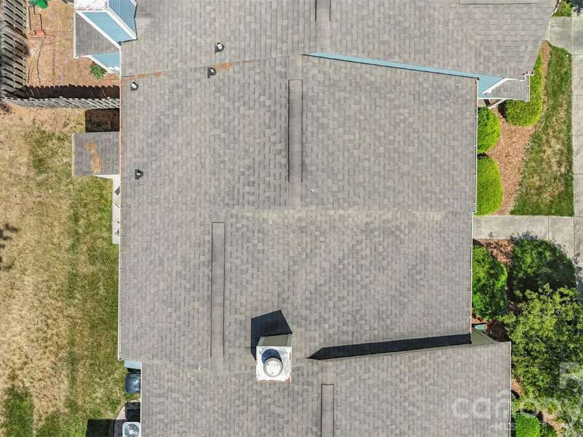 9005 Four Mile Creek Road, Charlotte, NC 28277.  MLS# CAR4387047, YatesRealty ID 34168. 