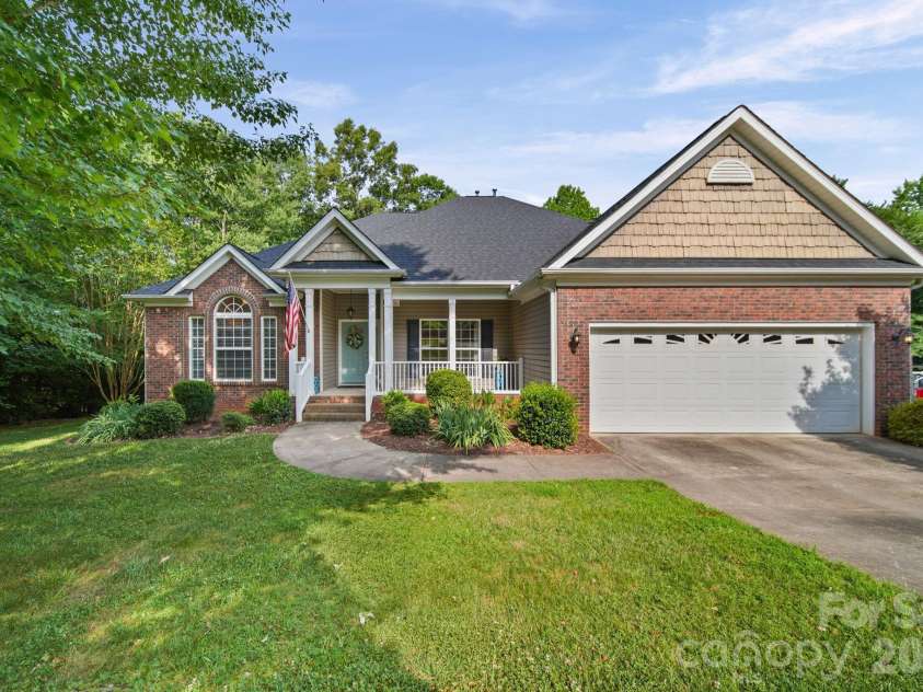 1042 Marguerite Drive, Lowell, NC 28098.  MLS# CAR4397338, YatesRealty ID 34172. 