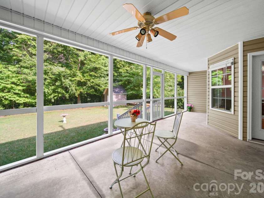 1042 Marguerite Drive, Lowell, NC 28098.  MLS# CAR4397338, YatesRealty ID 34172. 