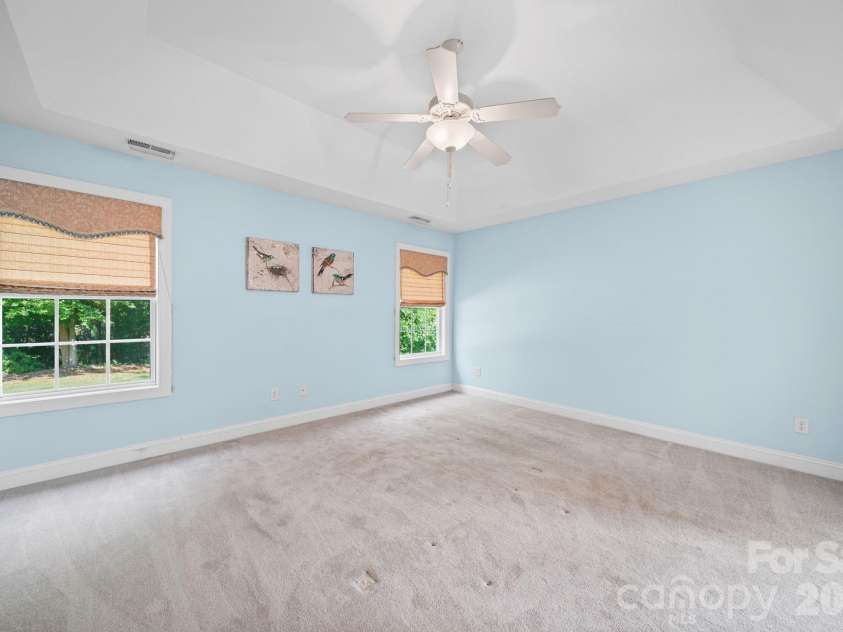 1042 Marguerite Drive, Lowell, NC 28098.  MLS# CAR4397338, YatesRealty ID 34172. Primary Bedroom