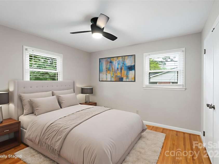 3252 Brixton Court, Charlotte, NC 28205.  MLS# CAR4291027, YatesRealty ID 34173. 
