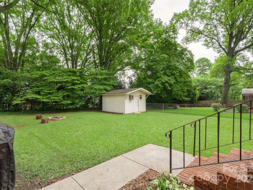 3252 Brixton Court, Charlotte, NC 28205.  MLS# CAR4291027, YatesRealty ID 34173. 