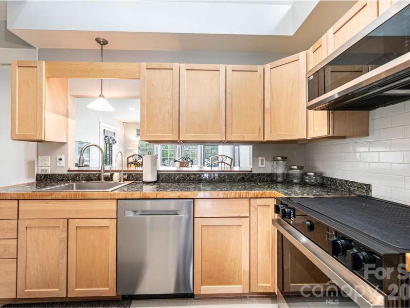 233 Eastside Drive, Statesville, NC 28625.  MLS# CAR4397585, YatesRealty ID 34174. 