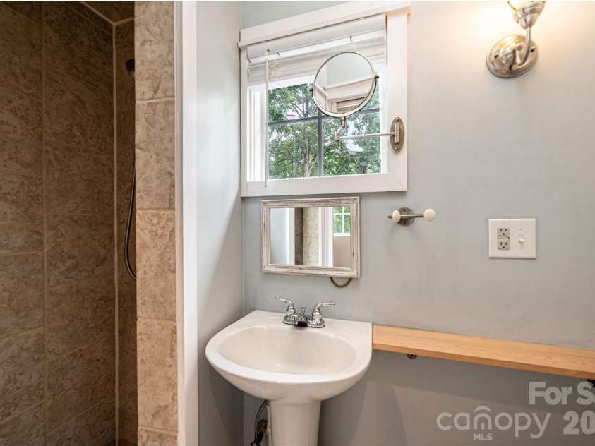 233 Eastside Drive, Statesville, NC 28625.  MLS# CAR4397585, YatesRealty ID 34174. 