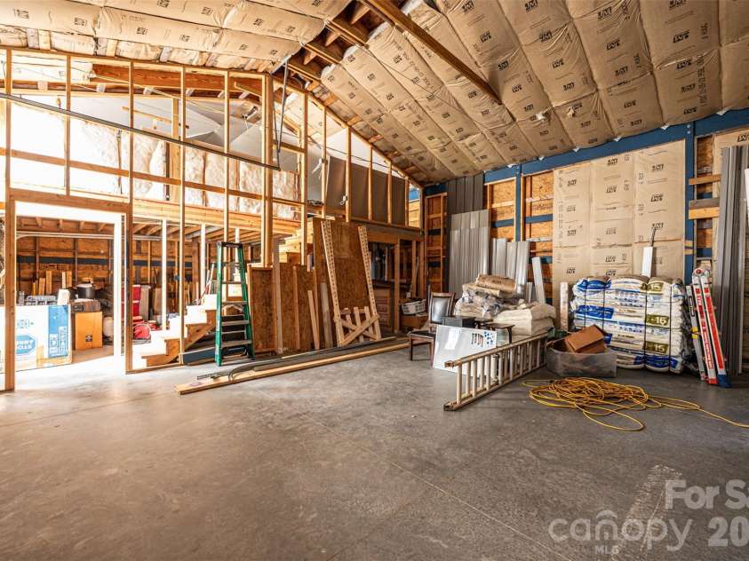 233 Eastside Drive, Statesville, NC 28625.  MLS# CAR4397585, YatesRealty ID 34174. 
