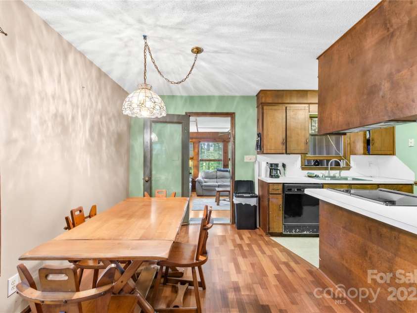 1424 Majestic Forest Lane, Waxhaw, NC 28173.  MLS# CAR4295778, YatesRealty ID 34176. 