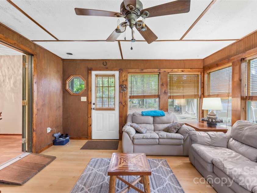 1424 Majestic Forest Lane, Waxhaw, NC 28173.  MLS# CAR4295778, YatesRealty ID 34176. 