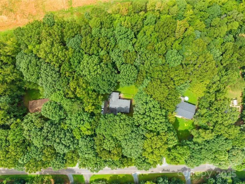 1424 Majestic Forest Lane, Waxhaw, NC 28173.  MLS# CAR4295778, YatesRealty ID 34176. 