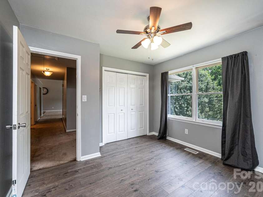 4158 Arrowhead Drive, Hickory, NC 28601.  MLS# CAR4394380, YatesRealty ID 34176. Bedroom 2