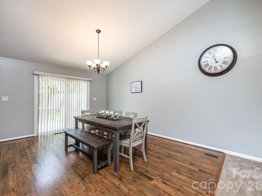 4158 Arrowhead Drive, Hickory, NC 28601.  MLS# CAR4394380, YatesRealty ID 34176. Sliding glass door to back deck 
