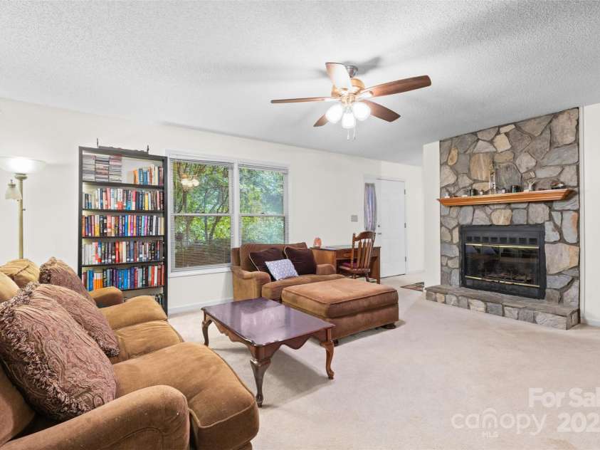 5216 Bethel Church Road, Hickory, NC 28602.  MLS# CAR4290823, YatesRealty ID 34177. 