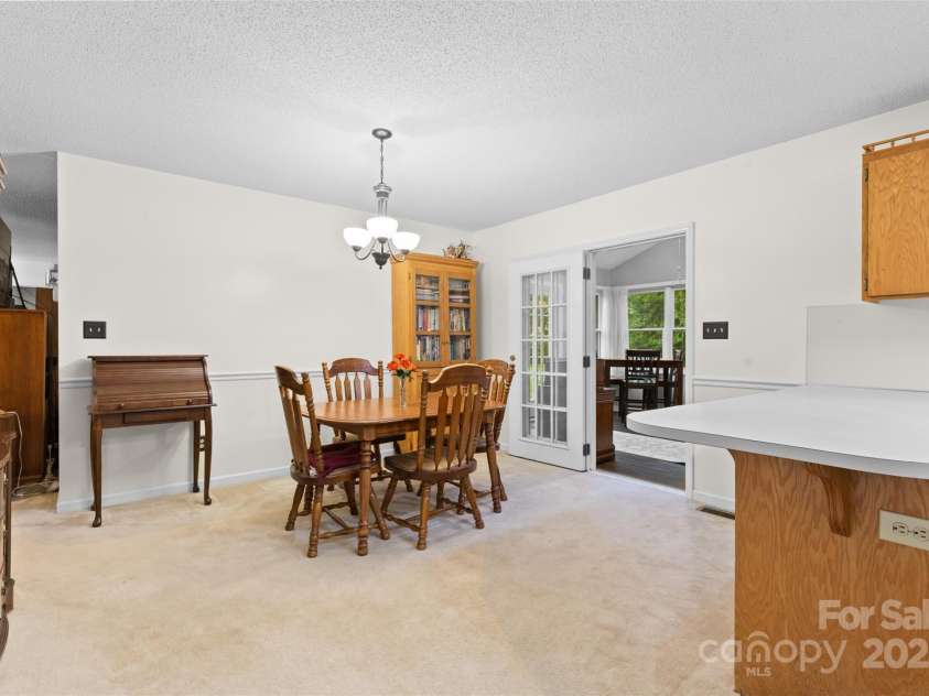 5216 Bethel Church Road, Hickory, NC 28602.  MLS# CAR4290823, YatesRealty ID 34177. 