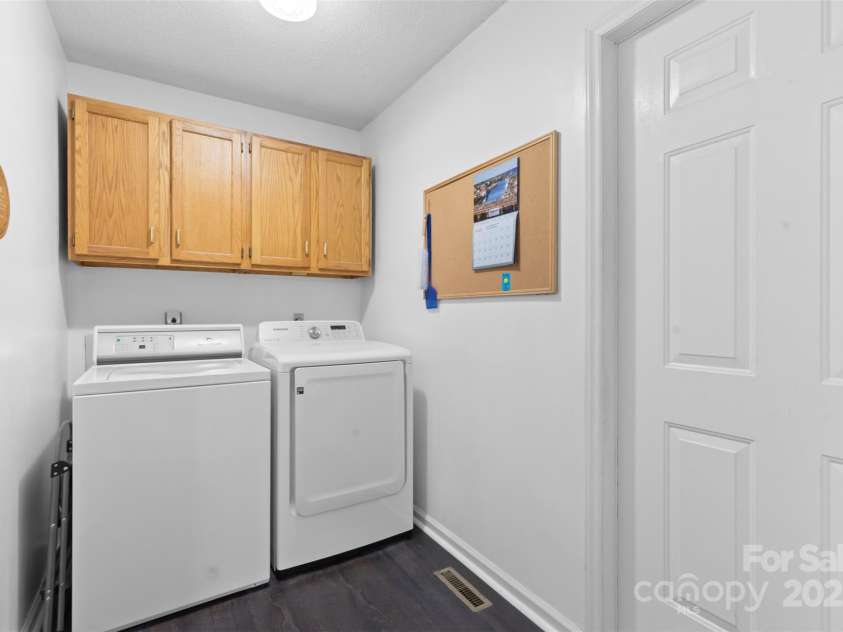 5216 Bethel Church Road, Hickory, NC 28602.  MLS# CAR4290823, YatesRealty ID 34177. 