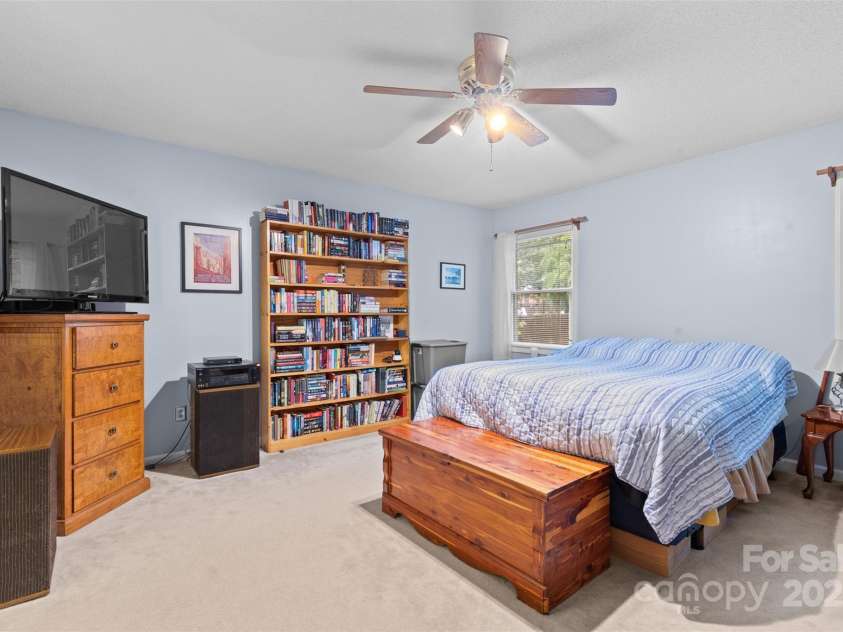5216 Bethel Church Road, Hickory, NC 28602.  MLS# CAR4290823, YatesRealty ID 34177. 