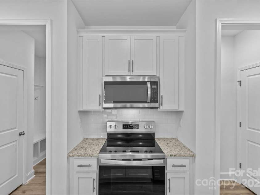 4008 Crooked Spruce Court, Matthews, NC 28105.  MLS# CAR4295839, YatesRealty ID 34178. 